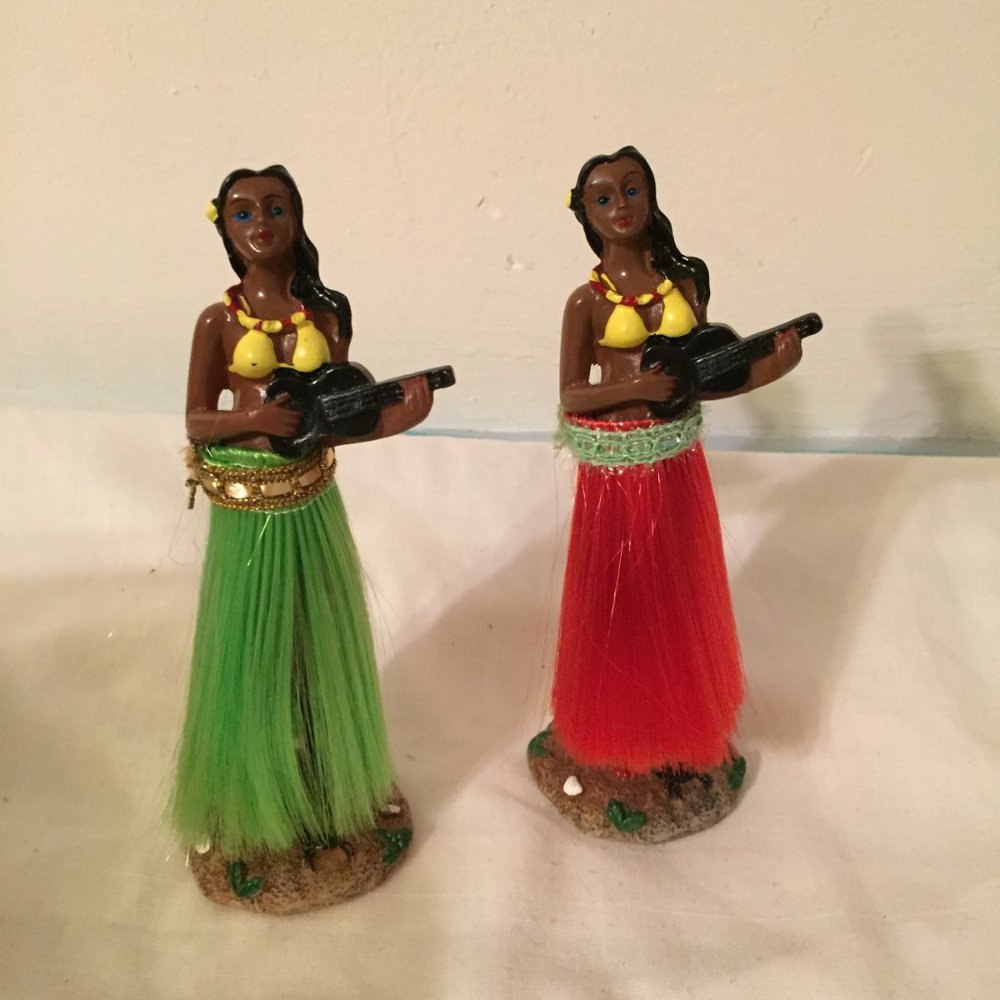 Dashboard Twin Hula Girls Hawaiian Nodder - Picture 4 of 7